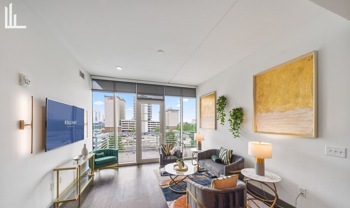 NEW Reluxme | High-Rise Escape 2BD w/ King Top Amenities🏙️