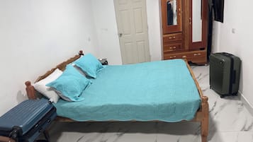 1 bedroom, iron/ironing board, free WiFi