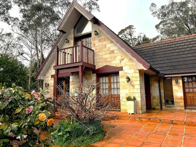 Gingerbread House – sunset, relaxing & warm