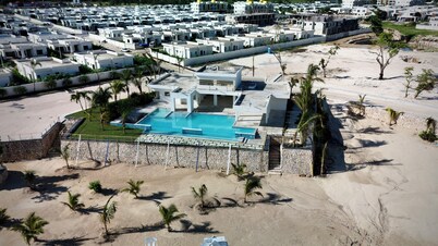 Condo Paradisiac Beach Club 2BDR - Ocho Rios