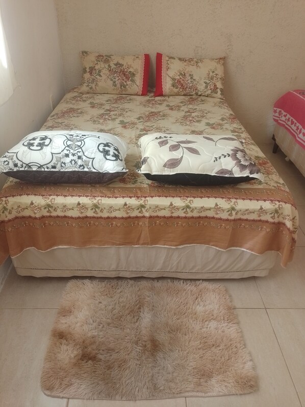 Unclassified image, 1 of 20, button