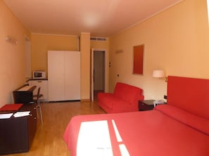 Suite monolocale Junior, vista lago parziale | Area soggiorno