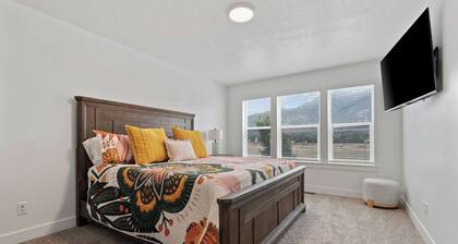 North Ogden Townhouse Near Ski Resorts + Pet-Friendly