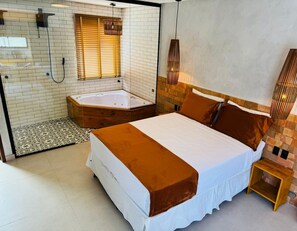 1 bedroom, iron/ironing board, WiFi, bed sheets - Luxury loft with jacuzzi, Casinhas do morro. (Gamboa)