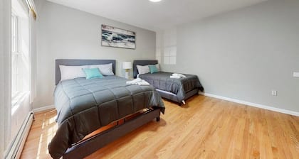 Blakeslee’s Ultimate Luxury Villa: 10 Bedrooms, Movie Theater & Bar