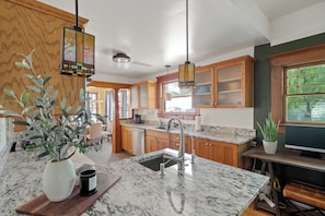 Interior - Duende Retreat: Private Heated Pool, Walk to U of A (Tucson)