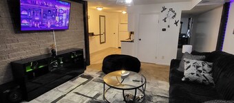 Cool apartment with AC in vibrant Rotterdam