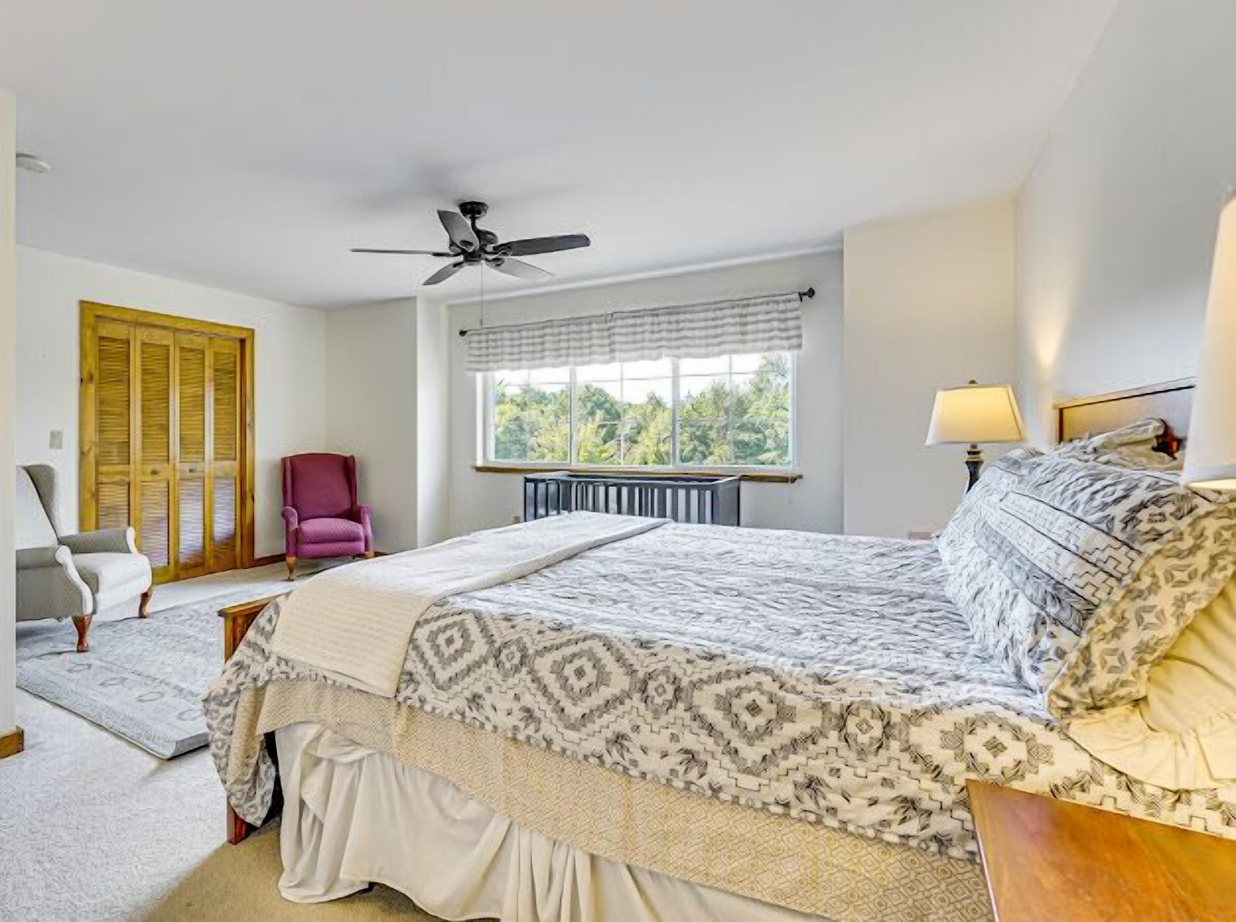 3 Schlafzimmer, Reisekinderbett, kostenloses WLAN, Bettwäsche