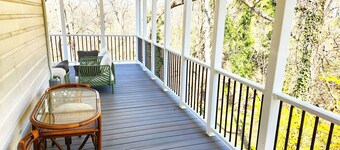 St. John's - Simply Divine, 4 BR, 2.5 Bath, Harpers Ferry