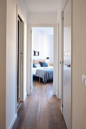 3 bedrooms, iron/ironing board, Internet, bed sheets