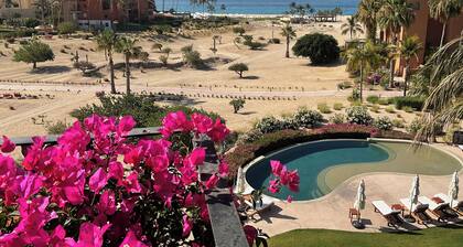 Private,Presidential Suite, Relaxing 2-bedroom with RT Transportation