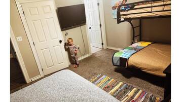 4 Schlafzimmer, kostenloses WLAN, Bettwäsche