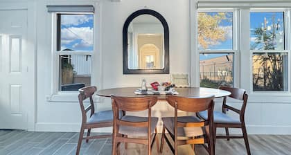 Little Buddy! 3 blocks to museum