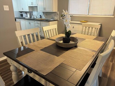 Charming Newly remodeled 3Br2Ba