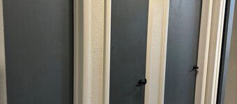 Charming Duplex with New AC & heater with WiFi 