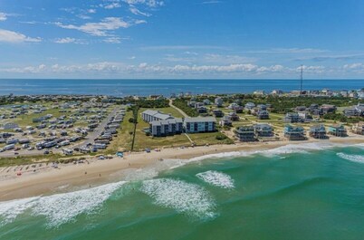 NEW listing! Sail Away - Ocean front TOP floor condo in charming Rodanthe