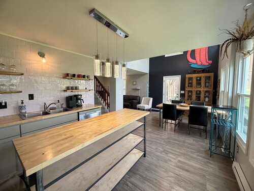Walk to Park & Creek - Broadway Stay Near JMU & Shenandoah
