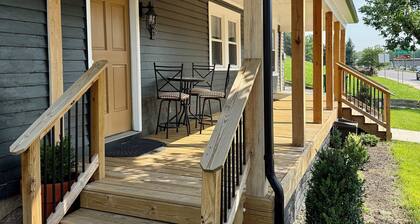 Central Broadway Stay across from the Park & Creek - Shenandoah Valley Treasure!