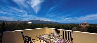 SeawoodBreeze, Coastal Retreat