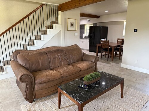 Minutes off I-35W - close to all the area attractions!