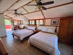 Chambre Quadruple Familiale, balcon, vue piscine