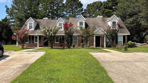Spacious double units dublex in Lawrenceville