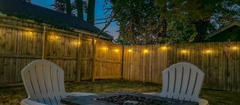 Charming 3-bedroom house, game room, AC, Sea-Breeze, Lake Ontario, Rochester