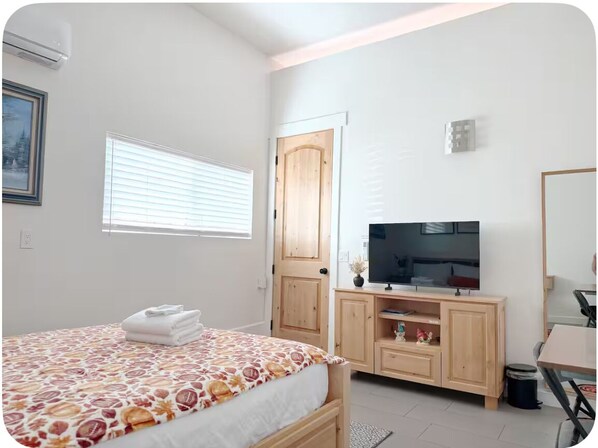 1 bedroom, iron/ironing board, free WiFi, bed sheets