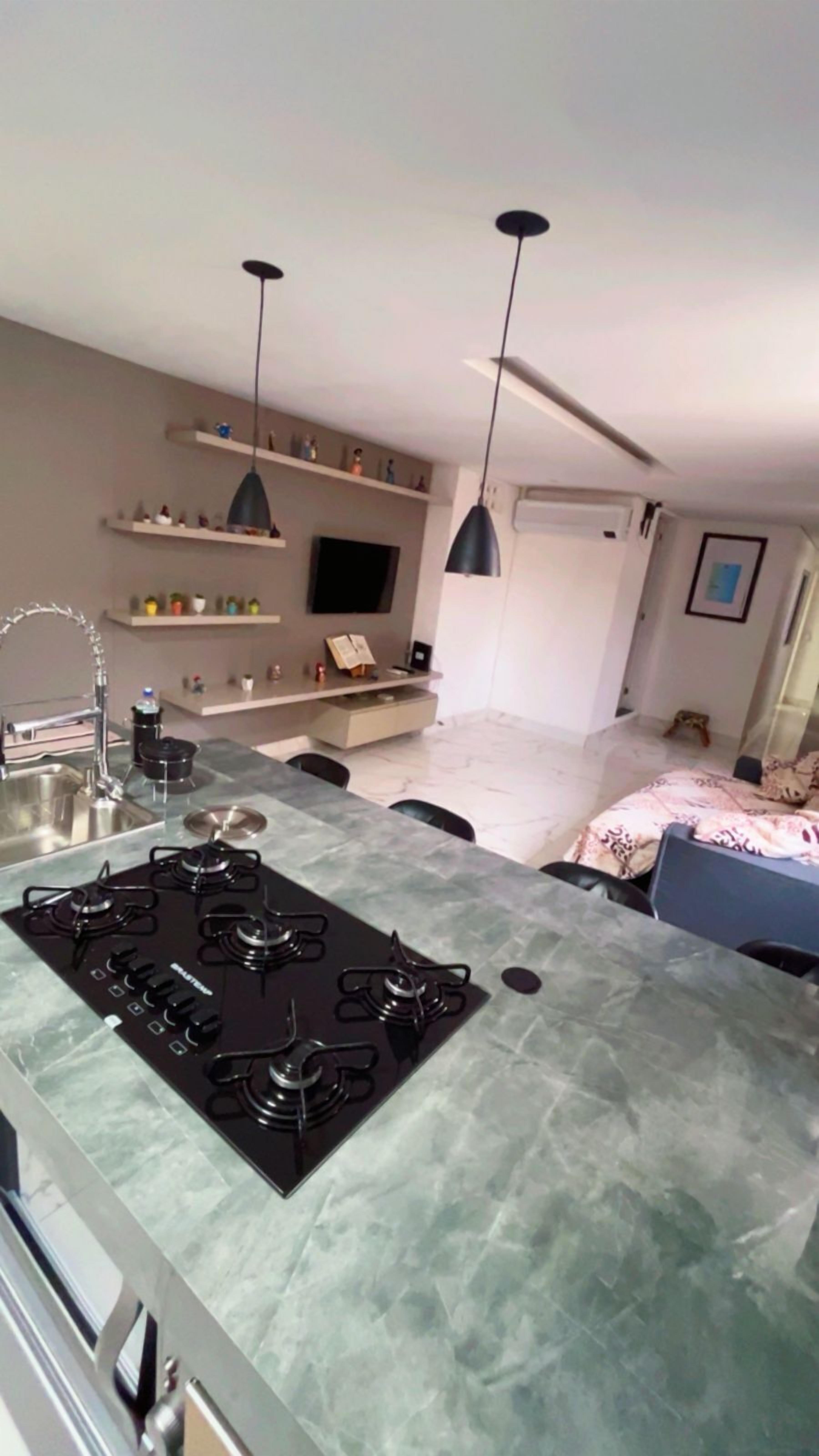 Fridge, cookware/dishes/utensils