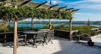Luxury Five Bedroom Private Beach Estate with Starlink