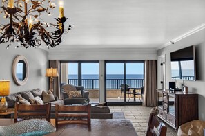 Smart TV, DVD player - 2-bdr 2-bth condo with phenomenal views of the Gulf with Beach Service Included (Destin)