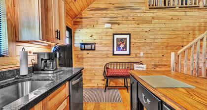 Retreat By The Creek …near the charming town of New Castle and hiking trails