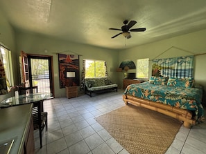 1 bedroom, desk, free WiFi, bed sheets