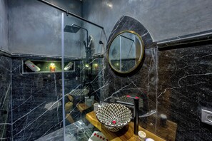 Deluxe Double or Twin Room | Bathroom | Combined shower/tub, hair dryer, towels, soap