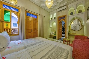 Deluxe Double or Twin Room | In-room safe, free WiFi