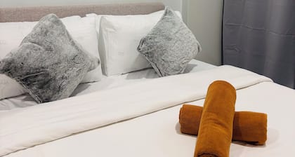 Room-bright and Cozy Escape With Plush T