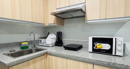 Room-bright and Cozy Escape With Plush T