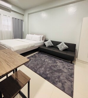 Room, 1 Bedroom, Balcony