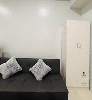 Room, 1 Bedroom, Balcony | Interior