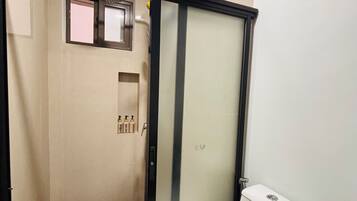 Room, 1 Bedroom, Balcony | Bathroom