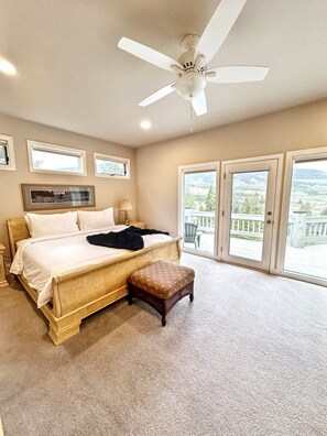 5 室のベッドルーム、デスク、アイロン / アイロン台、WiFi