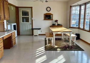 Unclassified image, 5 of 29, button