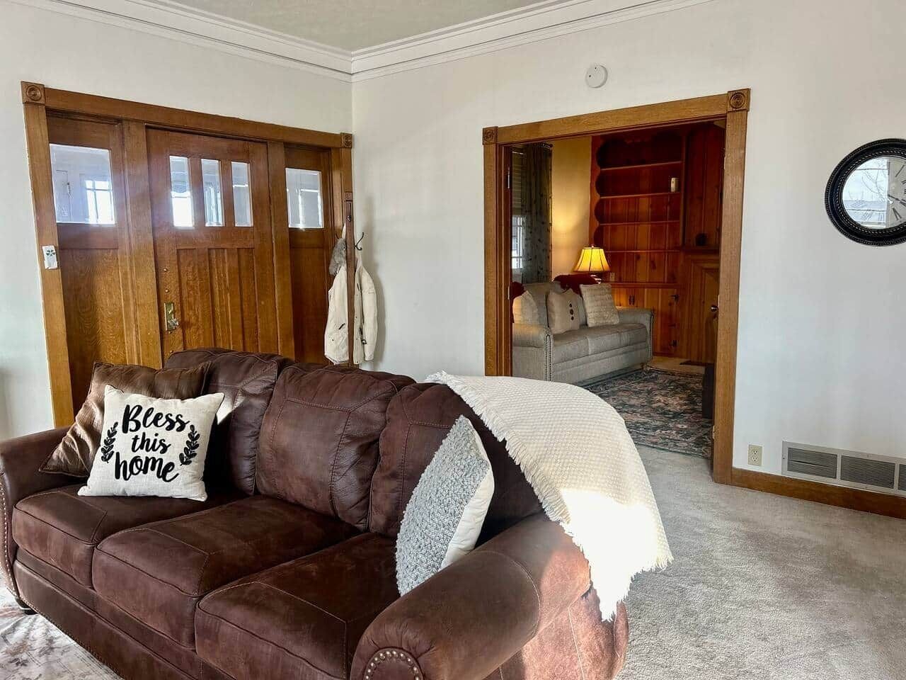 TV, fireplace, table tennis