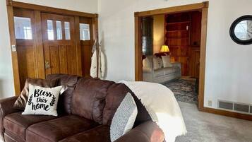 TV, fireplace, table tennis