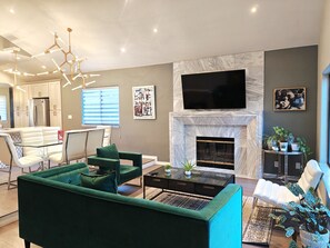 Interior - Silicon Valley ~3000sqft 4 bedrm 3 bath Nvidia/Meta/Tesla (Fremont)