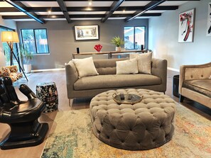 Smart TV - Silicon Valley ~3000sqft 4 bedrm 3 bath Nvidia/Meta/Tesla (Fremont)