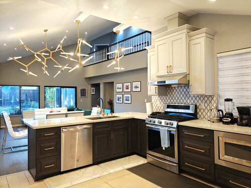 Silicon Valley ~3000sqft 4 bedrm 3 bath Nvidia/Meta/Tesla