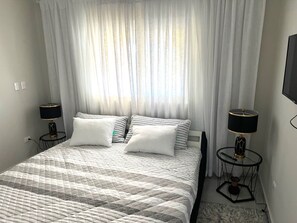 2 bedrooms, iron/ironing board, WiFi, bed sheets