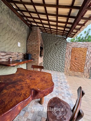 Basic Villa | Outdoor dining