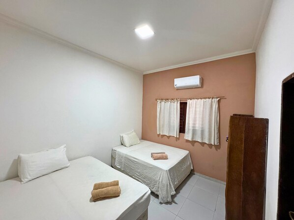Basic Villa | Free WiFi